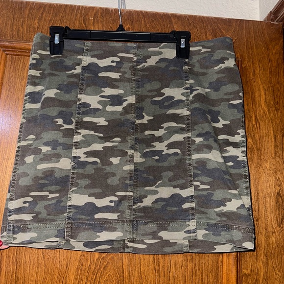 Free People Camo Mini - Picture 1 of 3